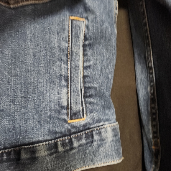 J. CREW MERCANTILE EMBROIDERED STRETCH MEDIUM WASH JEAN JACKET WMS SIZE MEDIUM - Picture 6 of 12